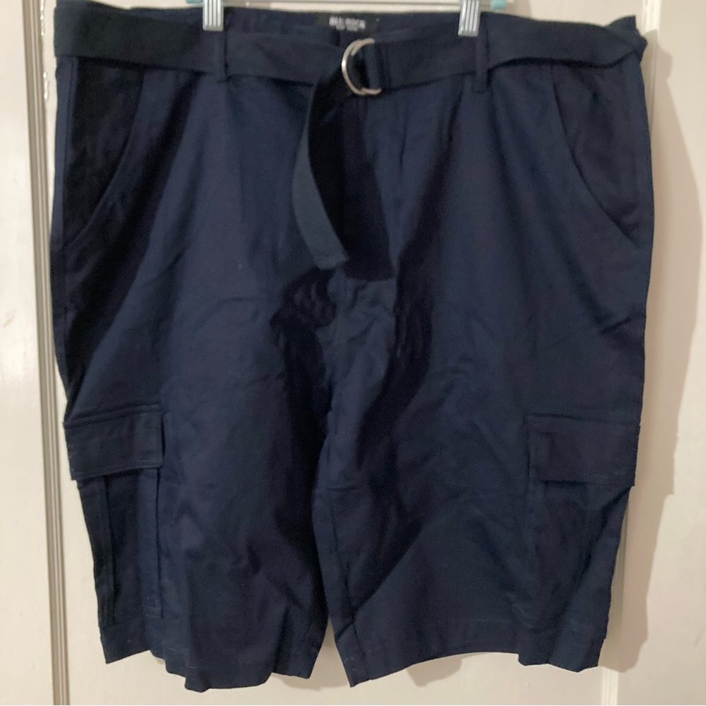Blu Rock Men’s Belted Cargo Shorts - Size 42 NWOT Navy